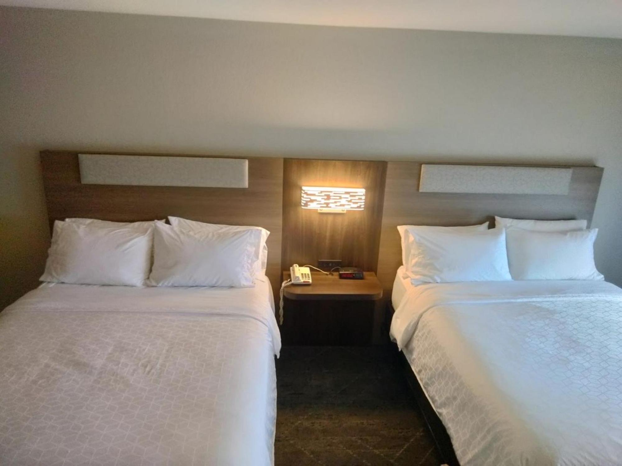 Holiday Inn Express Lapeer By Ihg Exterior foto
